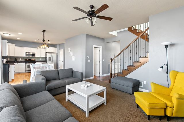 85 SE Dillon Drive, Waukee, IA 50263