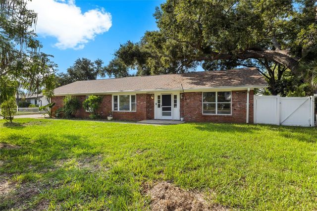 13589 101ST TERRACE, Seminole, FL 33776