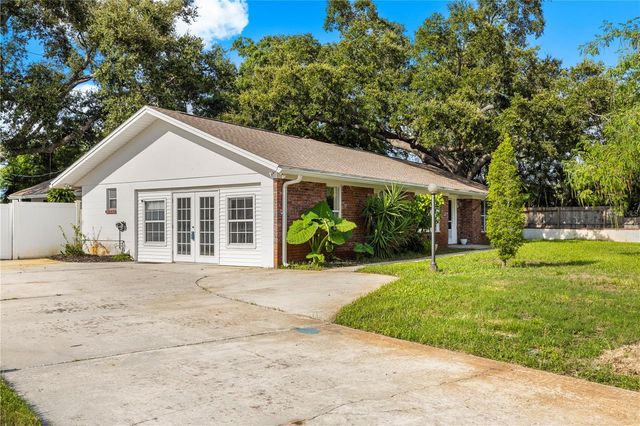 13589 101ST TERRACE, Seminole, FL 33776