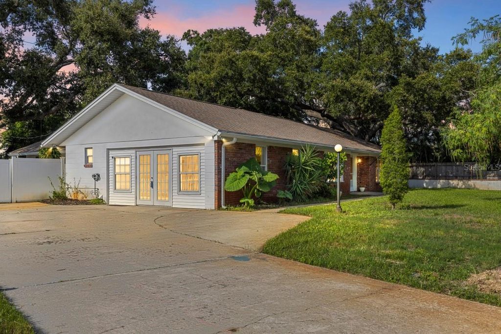 13589 101ST TERRACE, Seminole, FL 33776