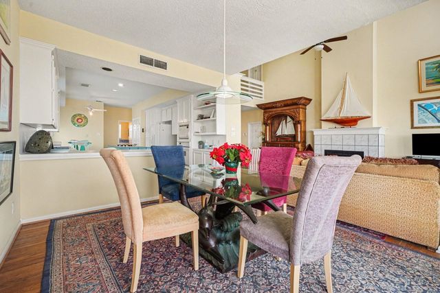 503 Bay Avenue, Kemah, TX 77565