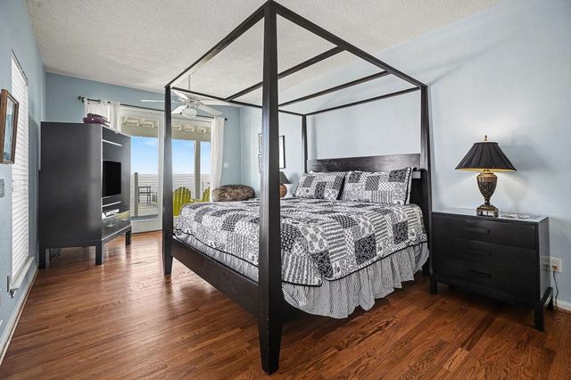 503 Bay Avenue, Kemah, TX 77565