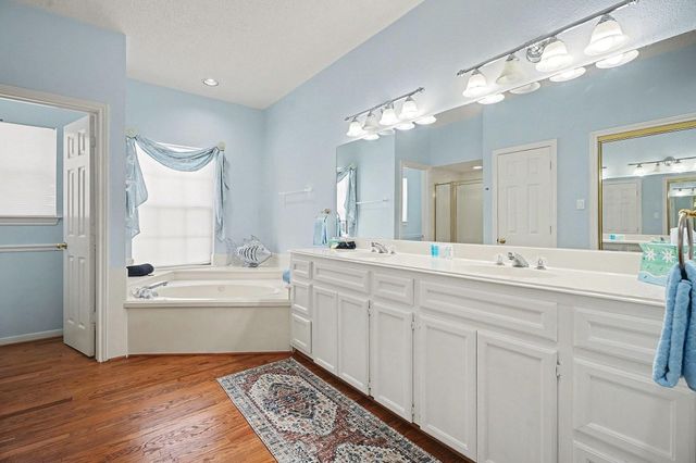 503 Bay Avenue, Kemah, TX 77565