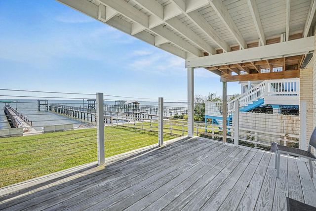 503 Bay Avenue, Kemah, TX 77565