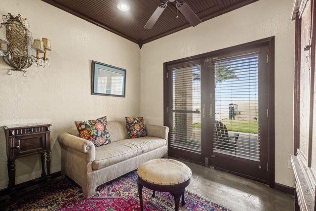 503 Bay Avenue, Kemah, TX 77565