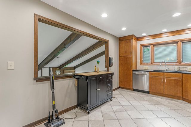 119 Garland Court, Glendale Heights, IL 60139