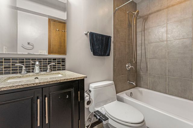 119 Garland Court, Glendale Heights, IL 60139