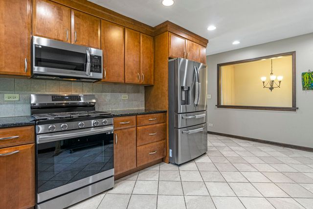 119 Garland Court, Glendale Heights, IL 60139
