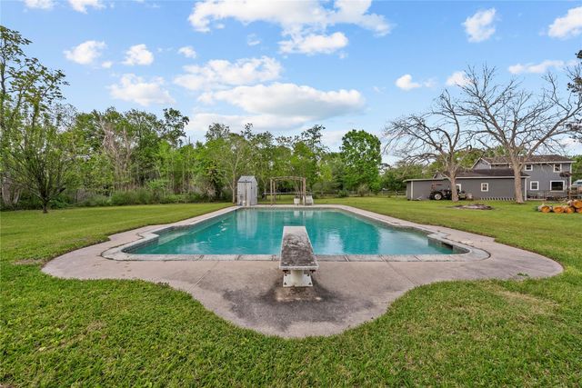 4312 Singletary Road, Alvin, TX 77511