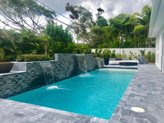 951 NE 2nd Terrace, Boca Raton, FL 33432