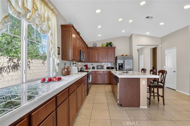 5821 Kingsbury, Palmdale, CA 93552