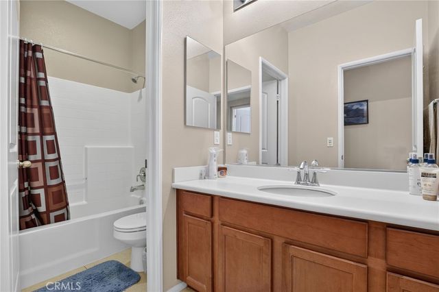 5821 Kingsbury, Palmdale, CA 93552