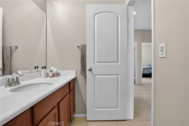 5821 Kingsbury, Palmdale, CA 93552