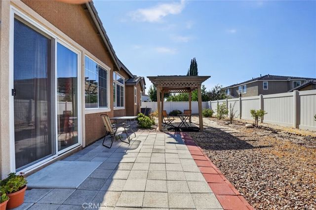 5821 Kingsbury, Palmdale, CA 93552