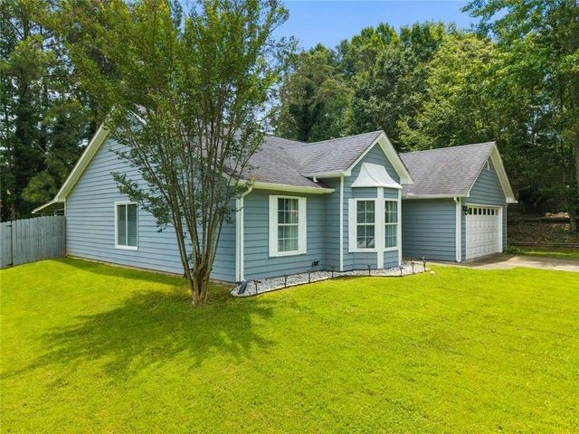 2423 Cheyenne Lane, Lawrenceville, GA 30044