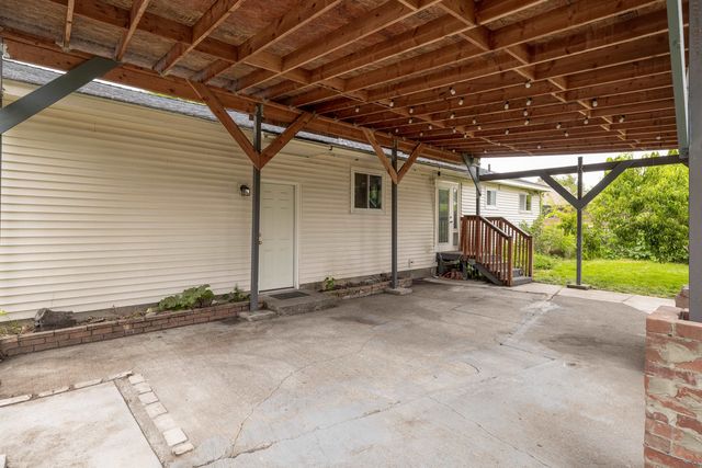 108 N Clinton Rd, Spokane Valley, WA 99216