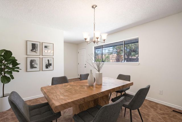 4503 Kingston Avenue NE, Albuquerque, NM 87109