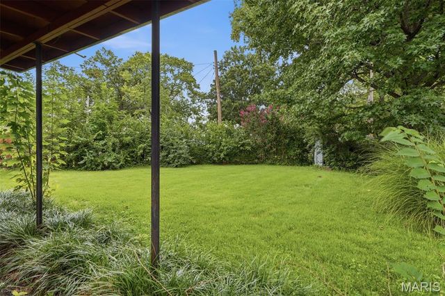 8443 Engler Avenue, St Louis, MO 63114