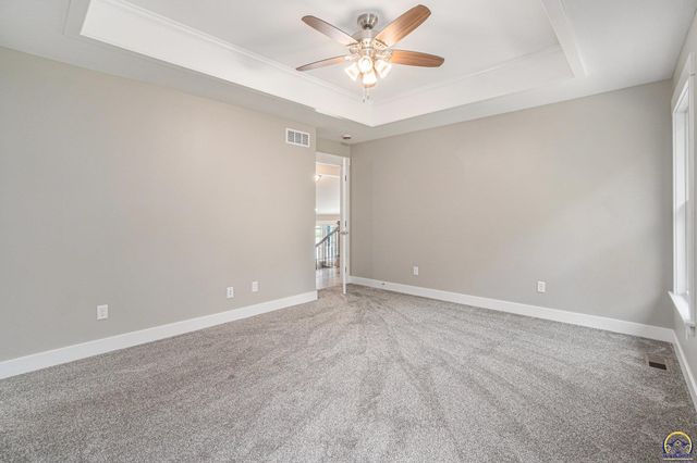 4334 SW Lakeside DR, Topeka, KS 66610