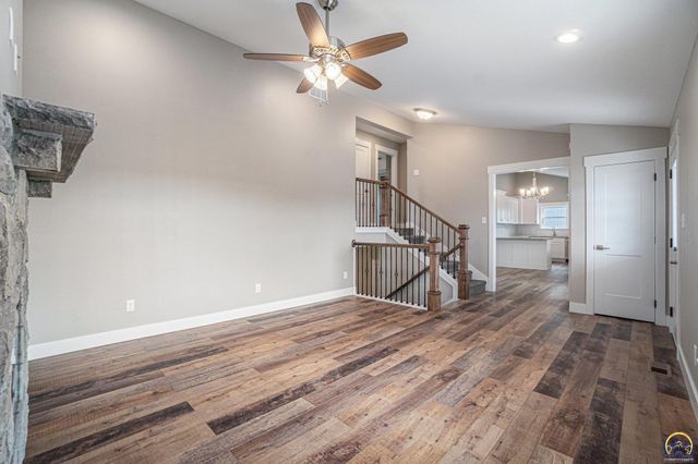 4334 SW Lakeside DR, Topeka, KS 66610