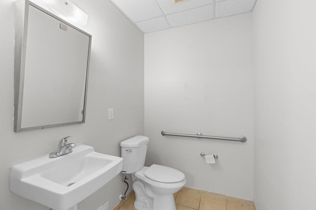 Image 10 of property listing at 13455 S Military Trail, Delray Beach, FL 33484