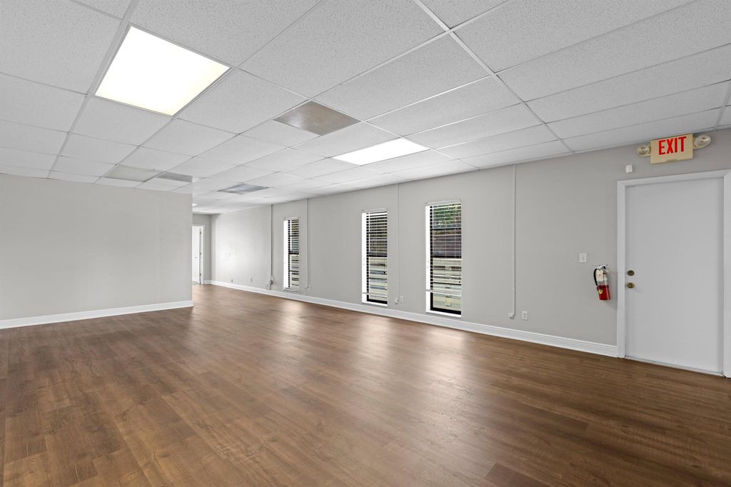 Image 9 of property listing at 13455 S Military Trail, Delray Beach, FL 33484