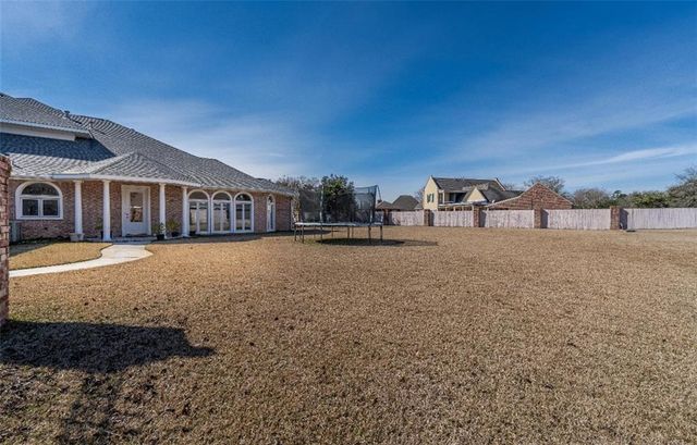 6701 TENNYSON OAKS Lane, Alexandria, LA 71301