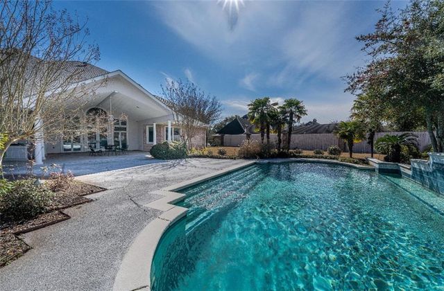 6701 TENNYSON OAKS Lane, Alexandria, LA 71301