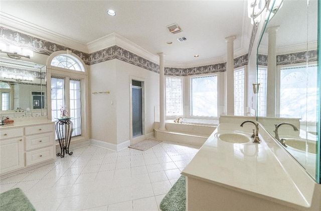 6701 TENNYSON OAKS Lane, Alexandria, LA 71301