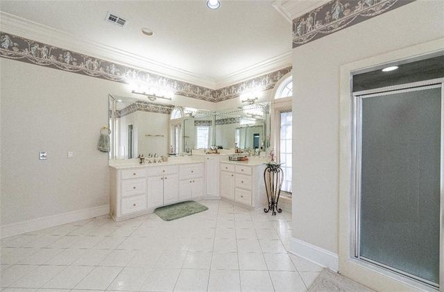 6701 TENNYSON OAKS Lane, Alexandria, LA 71301