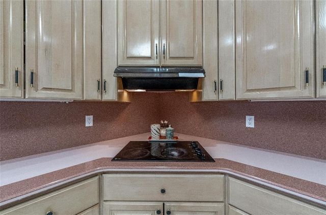 6701 TENNYSON OAKS Lane, Alexandria, LA 71301