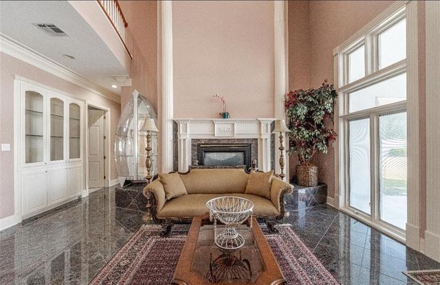 6701 TENNYSON OAKS Lane, Alexandria, LA 71301