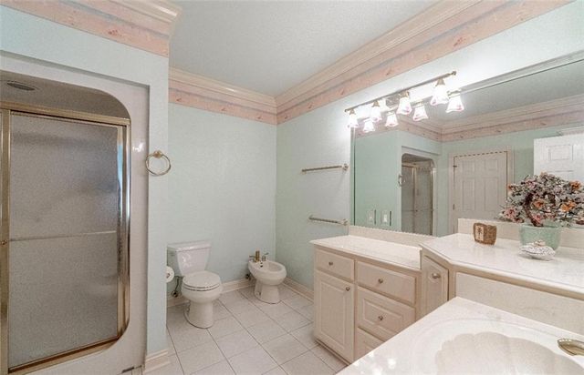 6701 TENNYSON OAKS Lane, Alexandria, LA 71301