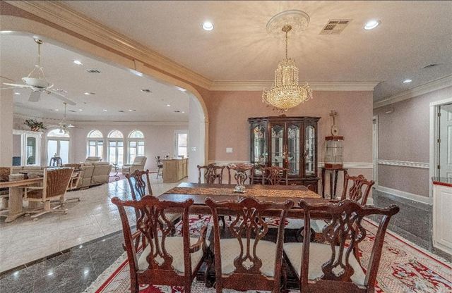 6701 TENNYSON OAKS Lane, Alexandria, LA 71301