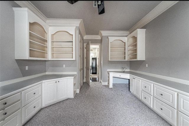 6701 TENNYSON OAKS Lane, Alexandria, LA 71301