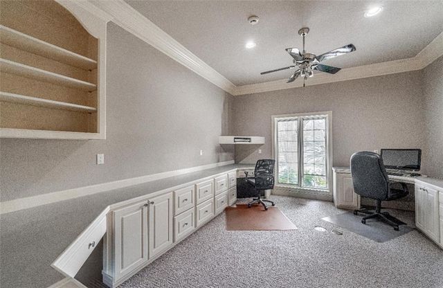 6701 TENNYSON OAKS Lane, Alexandria, LA 71301