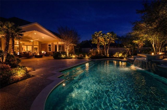 6701 TENNYSON OAKS Lane, Alexandria, LA 71301