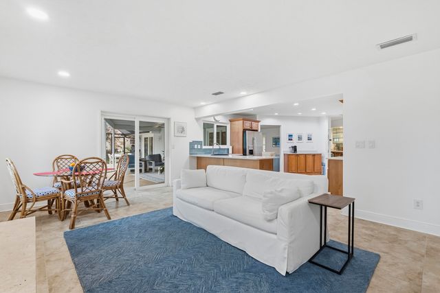 6061 SE Medinah Lane, Stuart, FL 34997