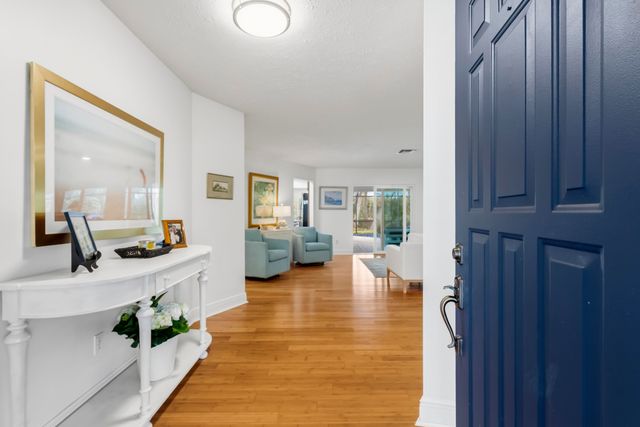 6061 SE Medinah Lane, Stuart, FL 34997