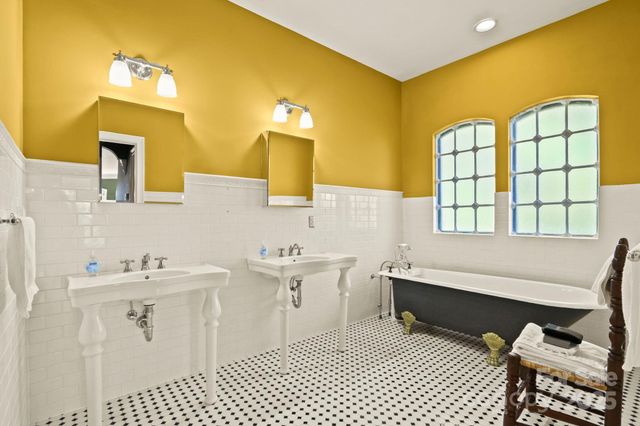 5742 NC Highway 194 None S, Banner Elk, NC 28604