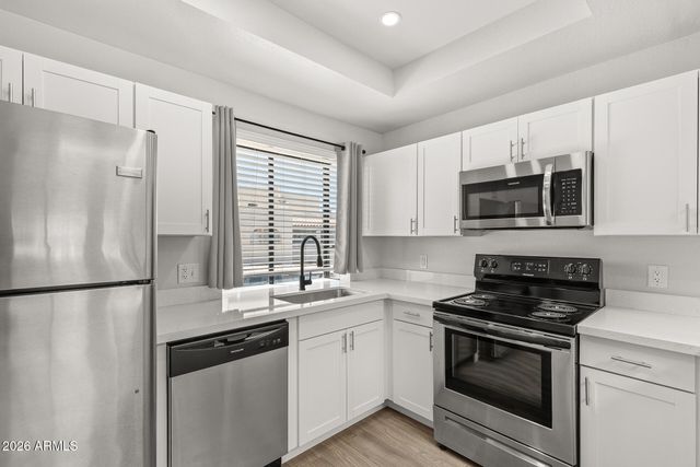 11666 N 28TH Drive 284, Phoenix, AZ 85029