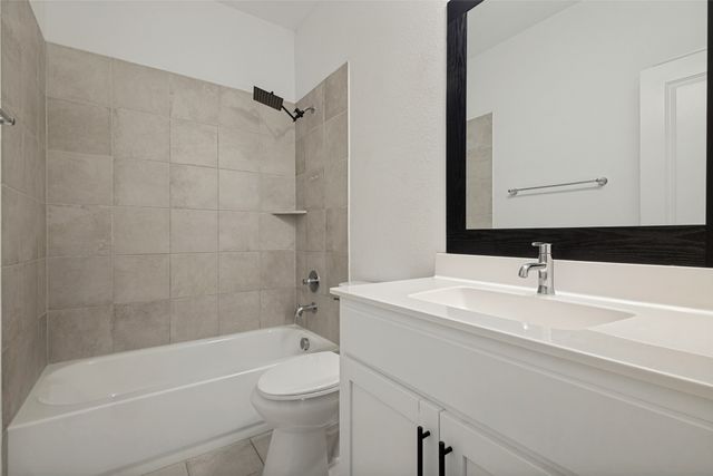 116 Harwood Drive, Lewisville, TX 75067