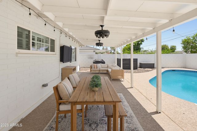 6637 E Hubbell Street, Scottsdale, AZ 85257