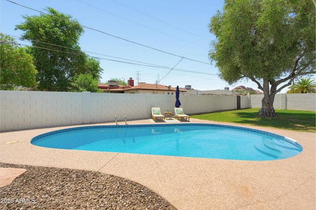 6637 E Hubbell Street, Scottsdale, AZ 85257