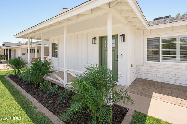 6637 E Hubbell Street, Scottsdale, AZ 85257