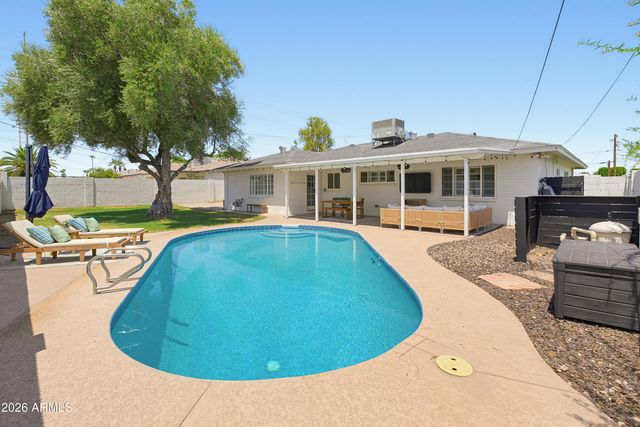 6637 E Hubbell Street, Scottsdale, AZ 85257