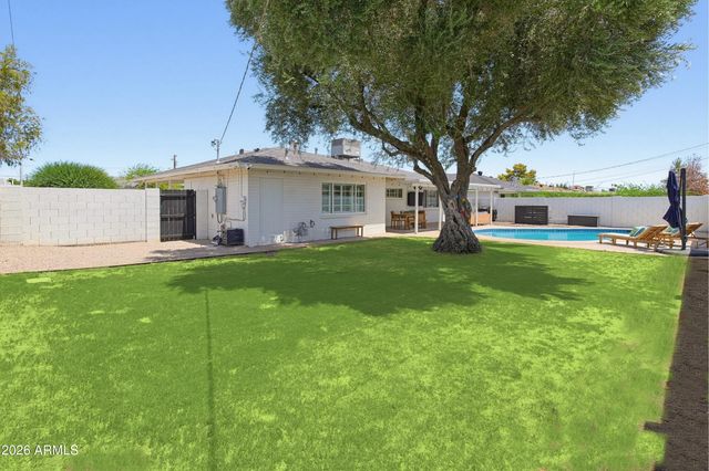 6637 E Hubbell Street, Scottsdale, AZ 85257