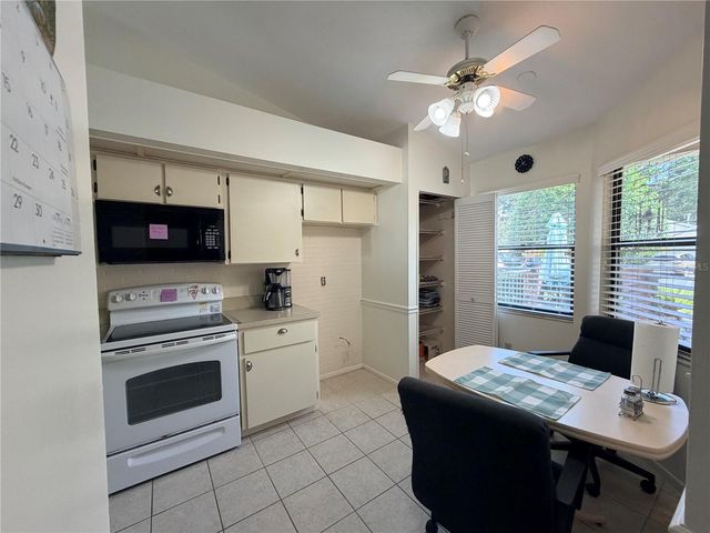3927 NE 21ST LANE, Ocala, FL 34470