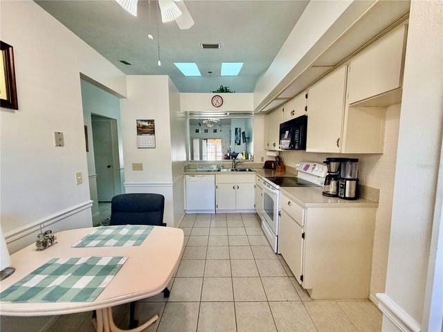 3927 NE 21ST LANE, Ocala, FL 34470