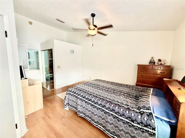 3927 NE 21ST LANE, Ocala, FL 34470